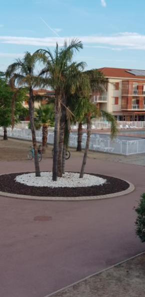 VILLA 4 à 6 personnes dans résidence de tourisme